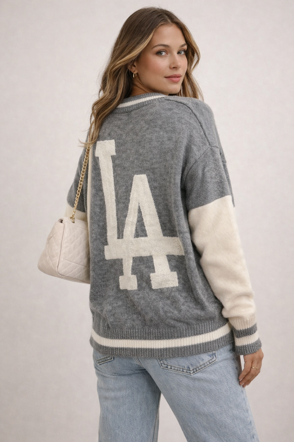 ✨ Gilet LA – Esprit College Chic ✨